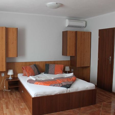 Ferienwohnung Privat Arcadia Podhájska Exterior foto